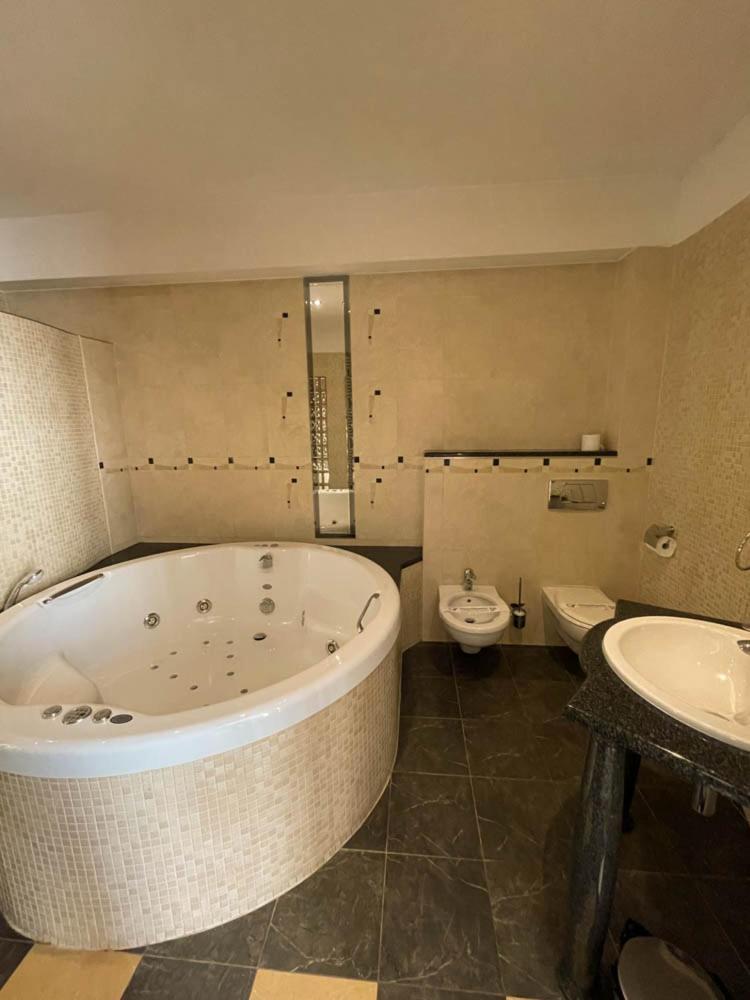 Hotel Sens Mierzyn  Екстериор снимка