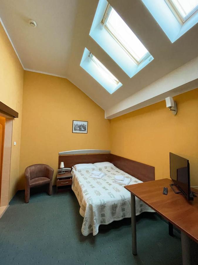 Hotel Sens Mierzyn  Екстериор снимка