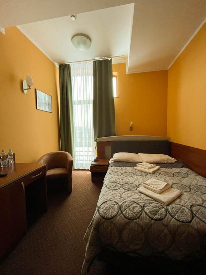 Hotel Sens Mierzyn  Екстериор снимка