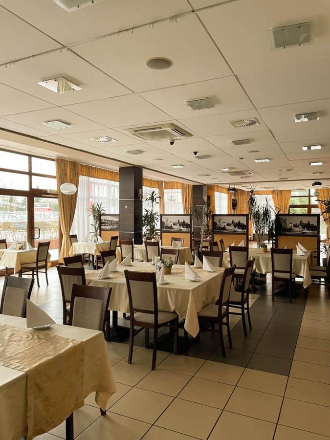 Hotel Sens Mierzyn  Екстериор снимка