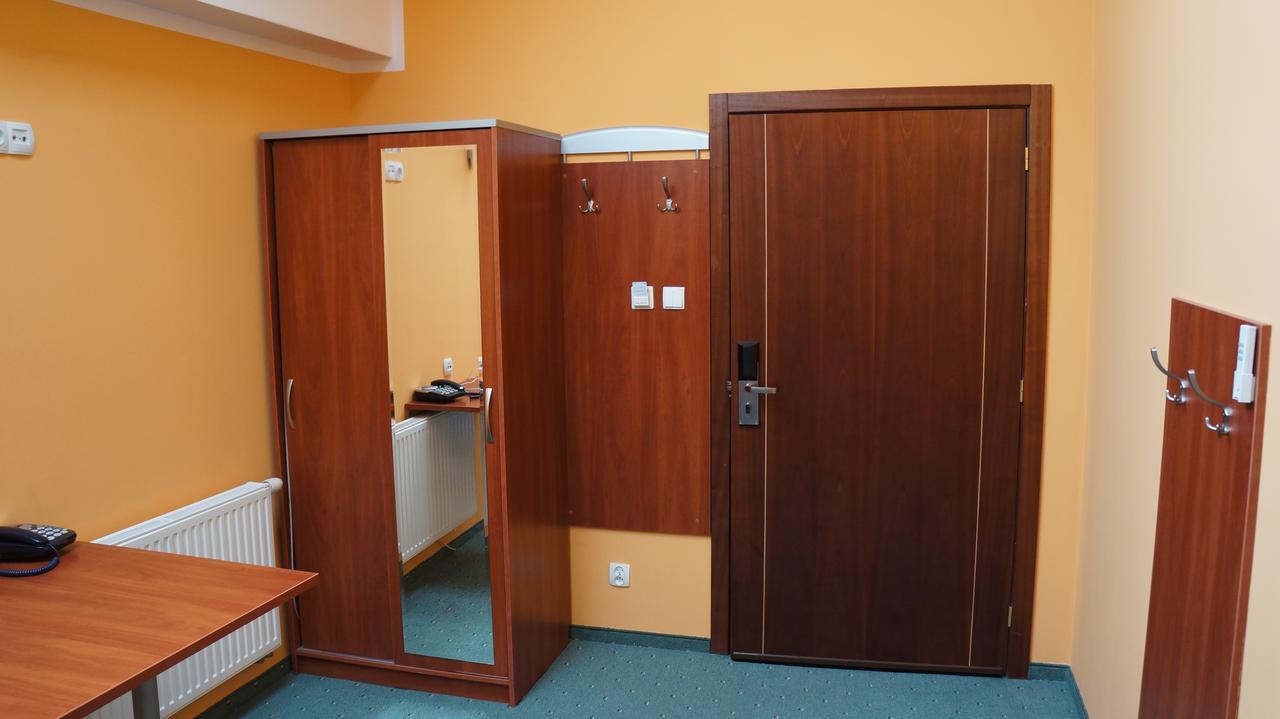 Hotel Sens Mierzyn  Екстериор снимка